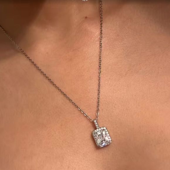 💎1.5 TWC Radiant Cut  CZ Diamond Pendant necklace💎 - Picture 4 of 16